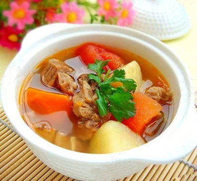 Bò hầm củ cải - Công Ty TNHH Dịch Vụ Ăn Uống Hà Chi